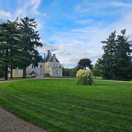 Dans Chateau Exceptionnel Piscine -golf -tennis Apartamento *