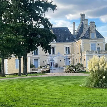 Dans Chateau Exceptionnel Piscine -golf -tennis *