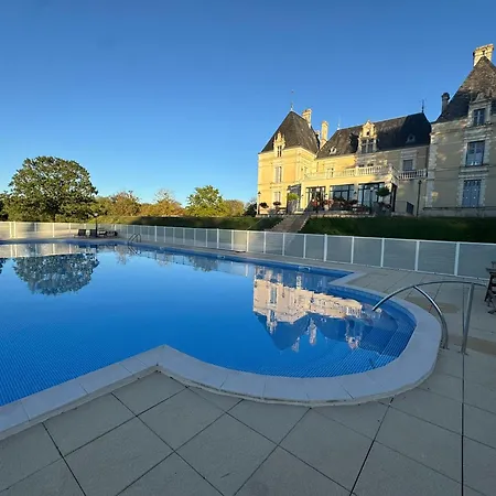 Dans Chateau Exceptionnel Piscine -golf -tennis *