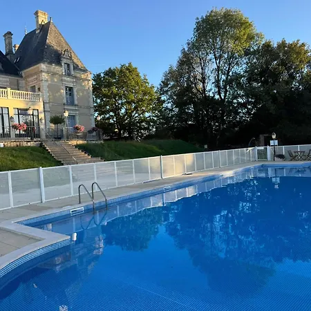 Dans Chateau Exceptionnel Piscine -golf -tennis Appartement *