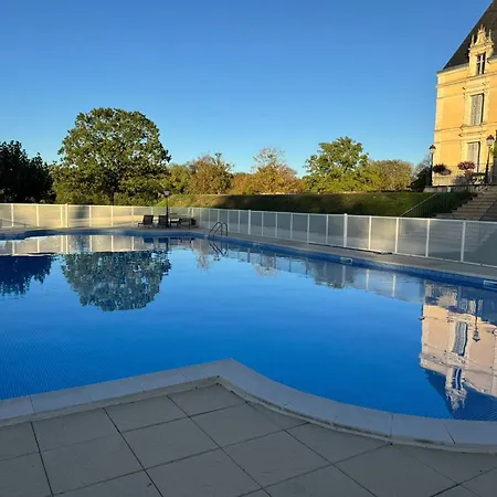 Dans Chateau Exceptionnel Piscine -golf -tennis Appartement *