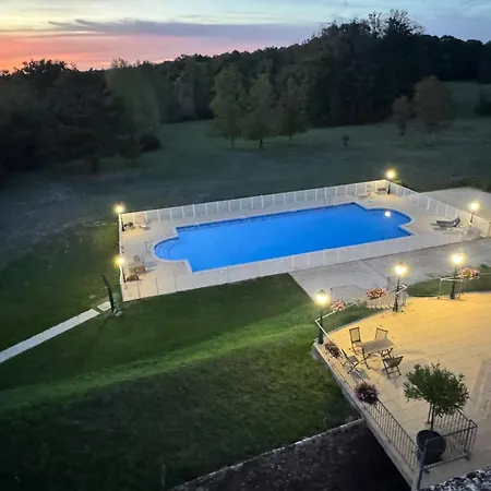 Dans Chateau Exceptionnel Piscine -golf -tennis Les Forges (Deux-Sevres)