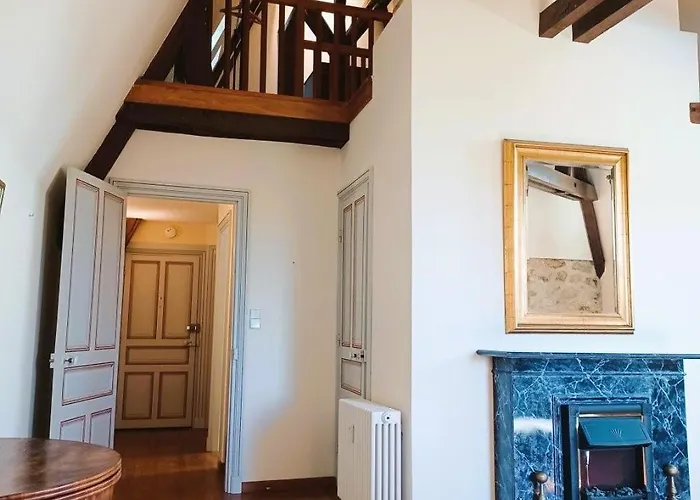 Διαμέρισμα Dans Chateau Exceptionnel