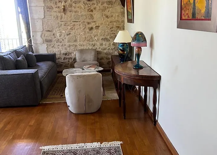 Διαμέρισμα Dans Chateau Exceptionnel *